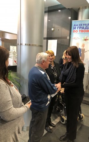 irena vujovic noois rukovanje